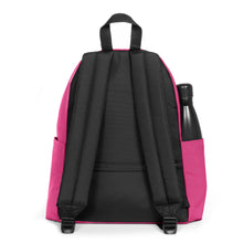 Carica l'immagine nel visualizzatore di Gallery, ZAINO DAY PAK'R STRAWBERRY PINK EASTPAK