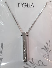 Carica l'immagine nel visualizzatore di Gallery, COLLANA BY NELLY VILLANO CON PENDENTE IN OTTONE - CON FRASI - CATENINA REGOLABILE DA 44 A49 CM - ACCIAIO NIKEL FREE